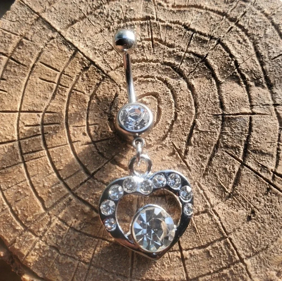 COPY - Clear heart belly ring - Picture 1 of 1